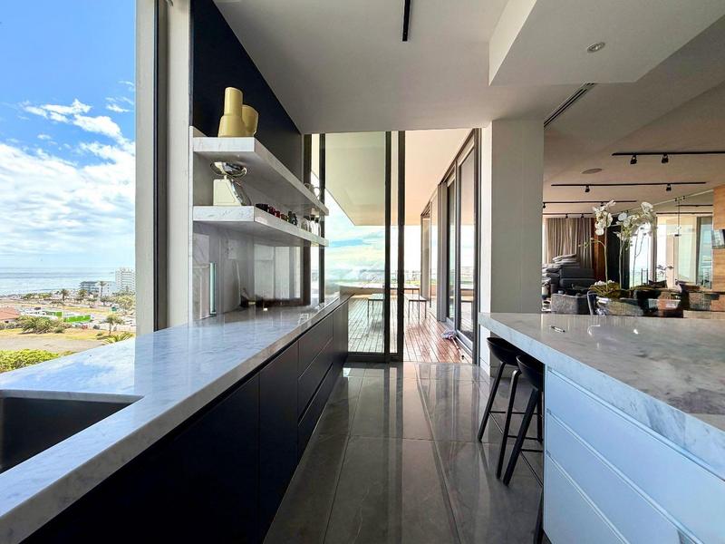 3 Bedroom Property for Sale in Green Point Western Cape